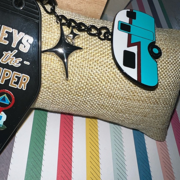 NWOT - Handmade Keychain - Black/Black "Keys to the Camper!"  *** 2 for $20!!! - Picture 3 of 5